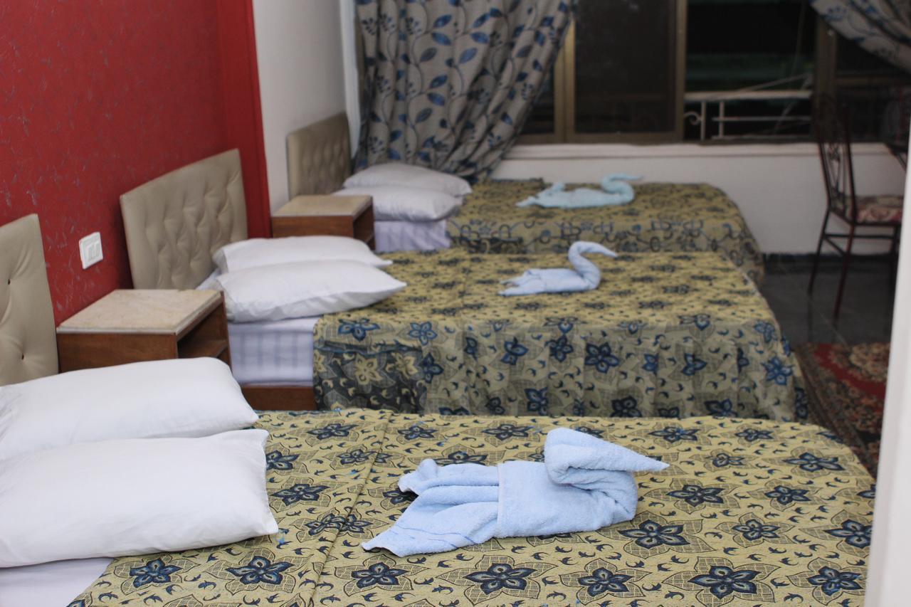 Hostel New Marina *